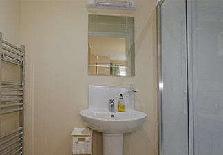 Room 1 ensuite